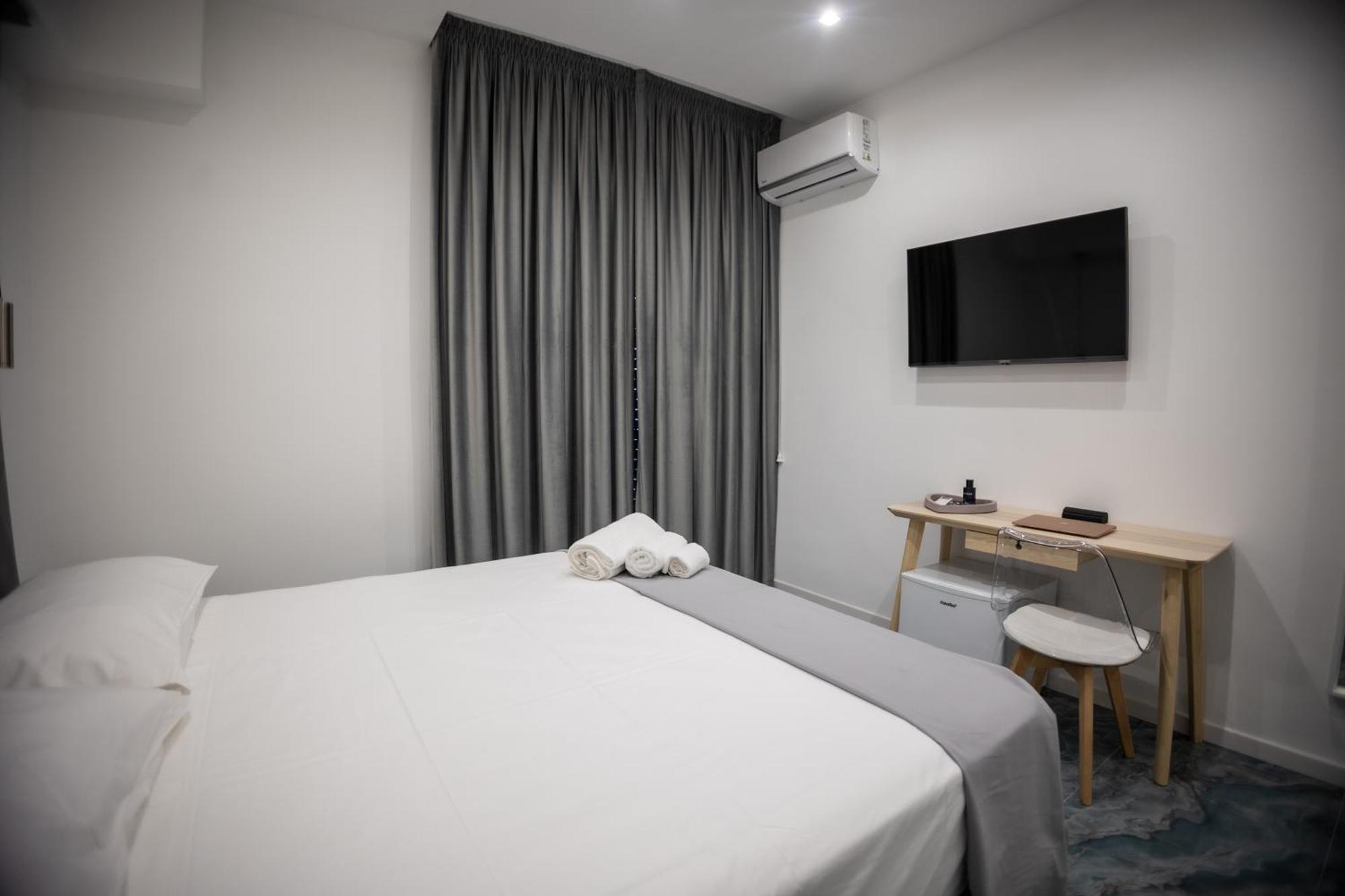 Fp Suite Naples Luaran gambar